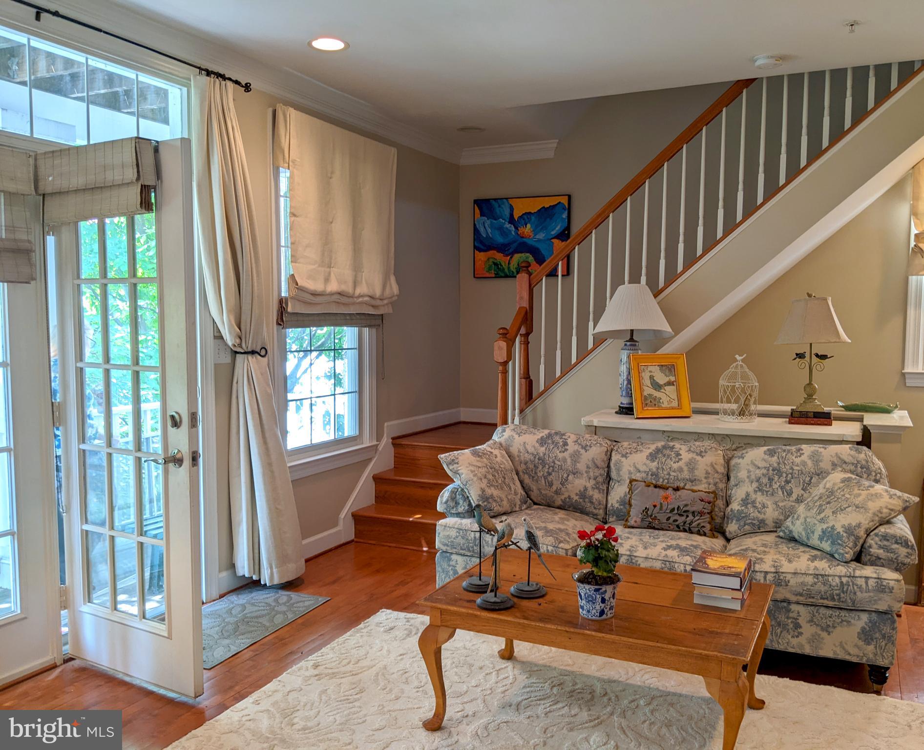 KENTLANDS MIDTOWN - Residential