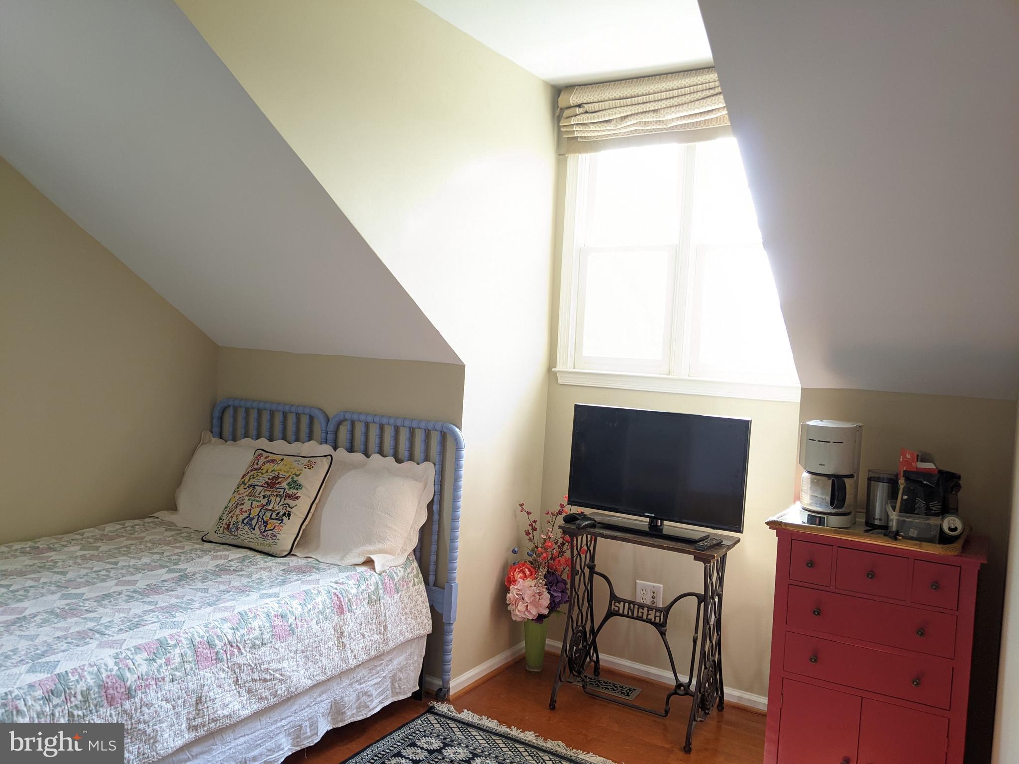 KENTLANDS MIDTOWN - Residential