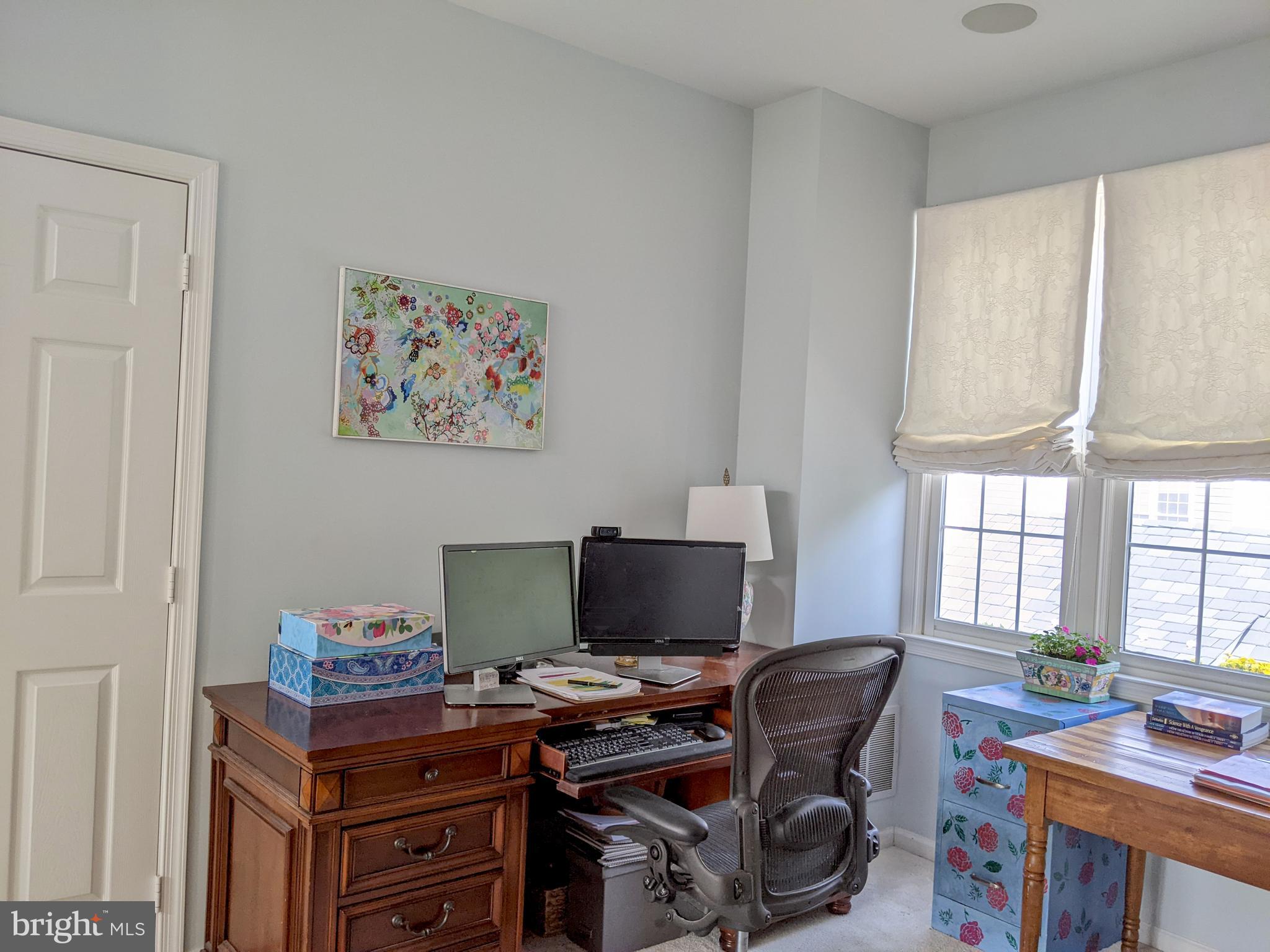 KENTLANDS MIDTOWN - Residential