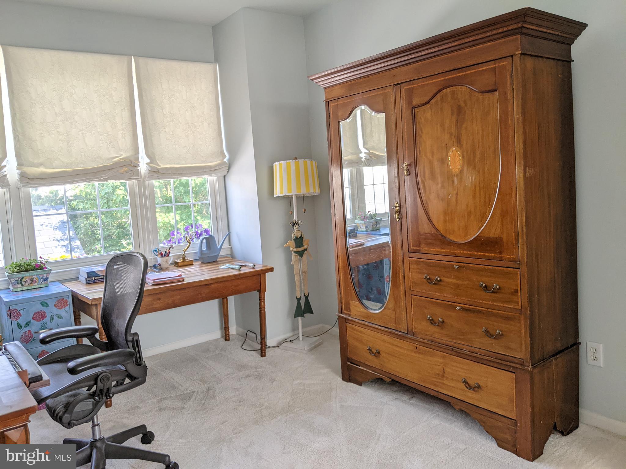 KENTLANDS MIDTOWN - Residential