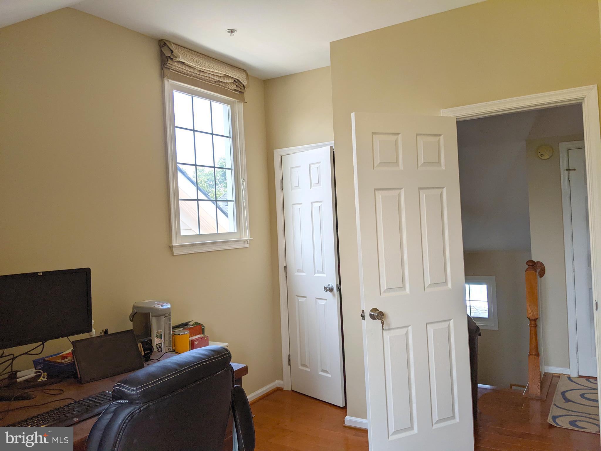 KENTLANDS MIDTOWN - Residential