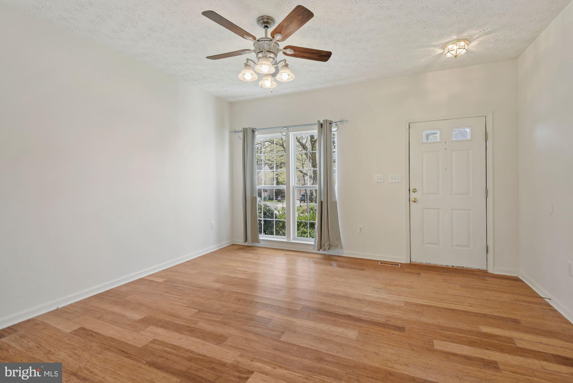 RUSSETT - Residential