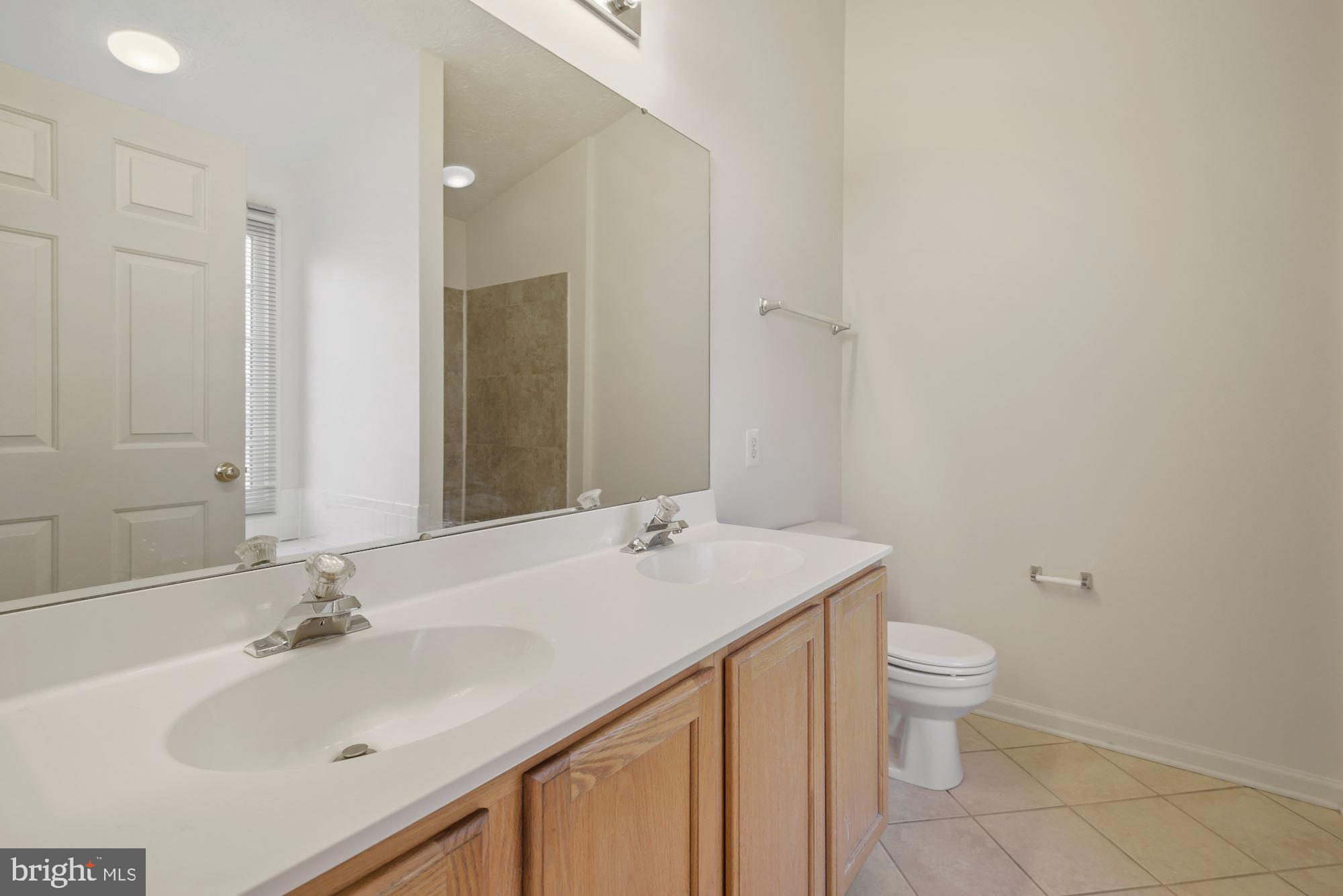 RUSSETT - Residential