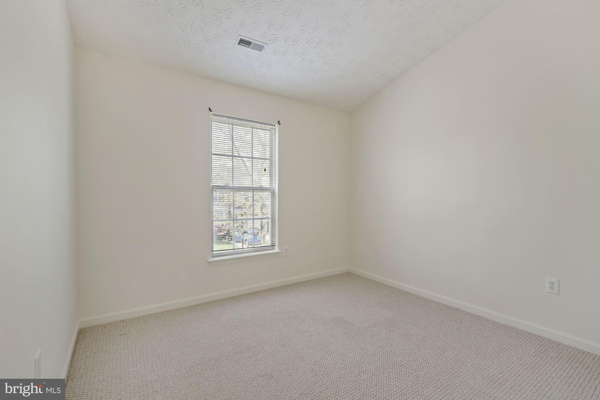 RUSSETT - Residential