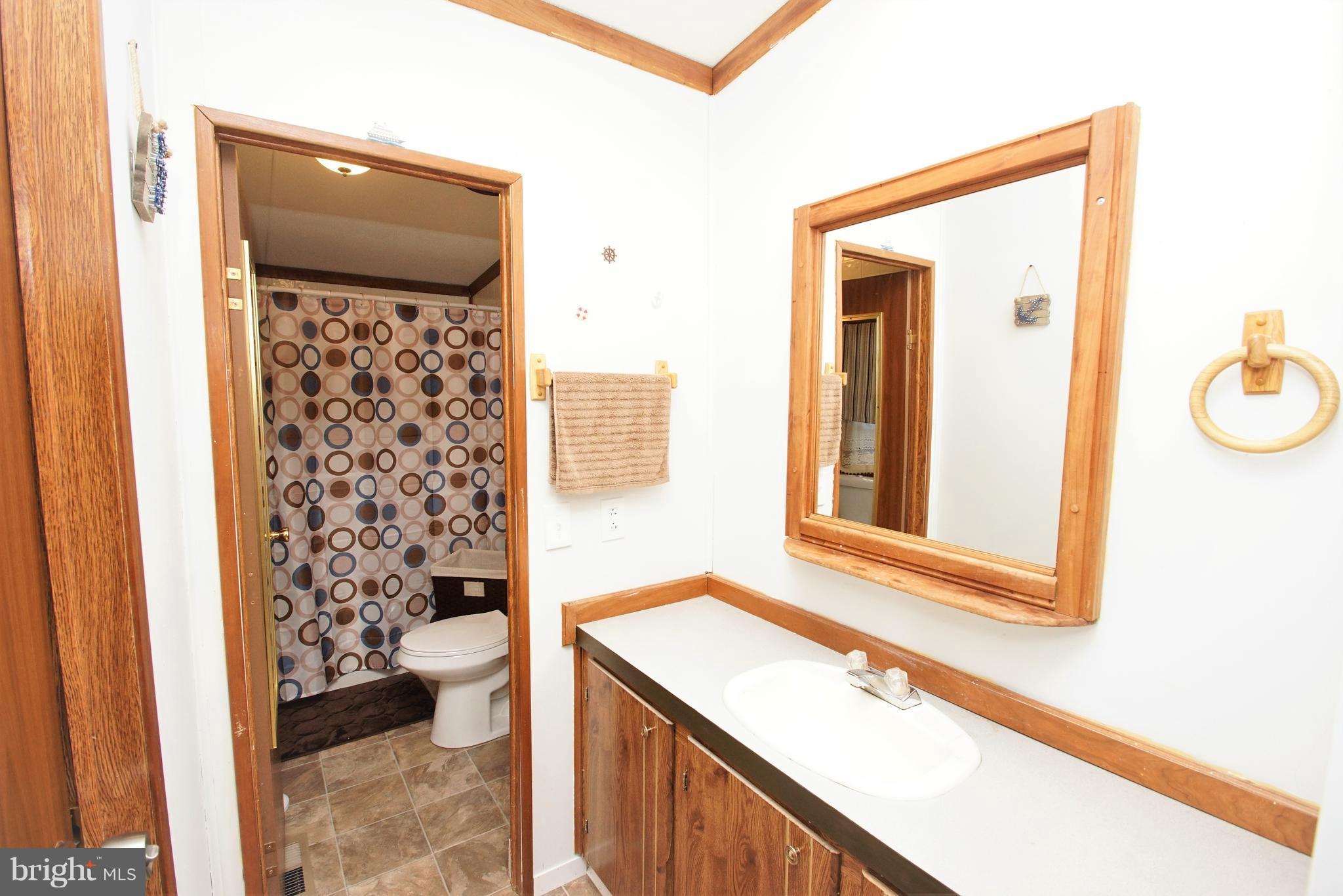 BUSH RIVER MANOR - Residential