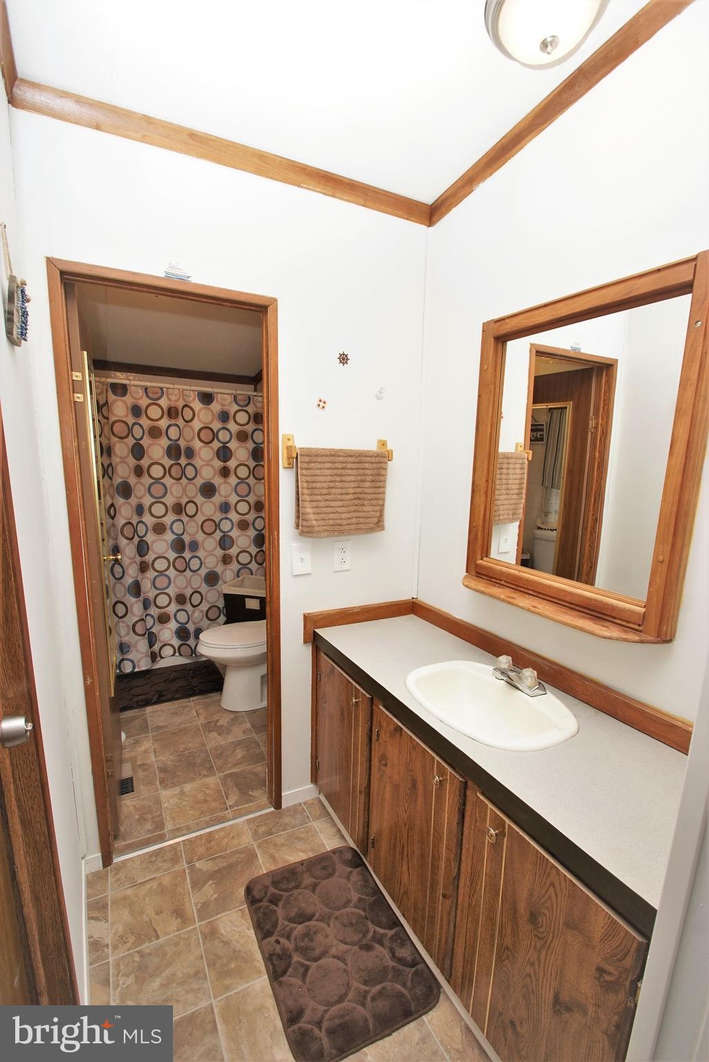 BUSH RIVER MANOR - Residential