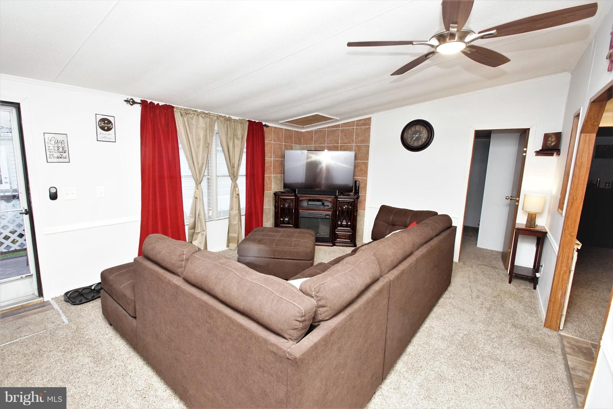 BUSH RIVER MANOR - Residential