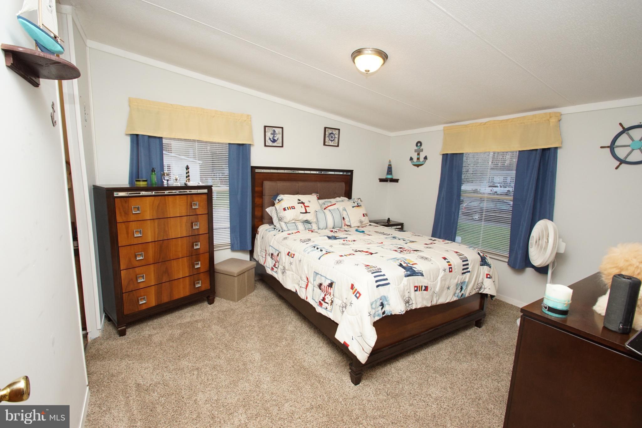 BUSH RIVER MANOR - Residential