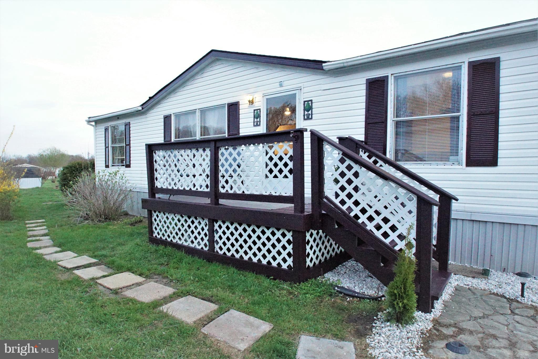 BUSH RIVER MANOR - Residential