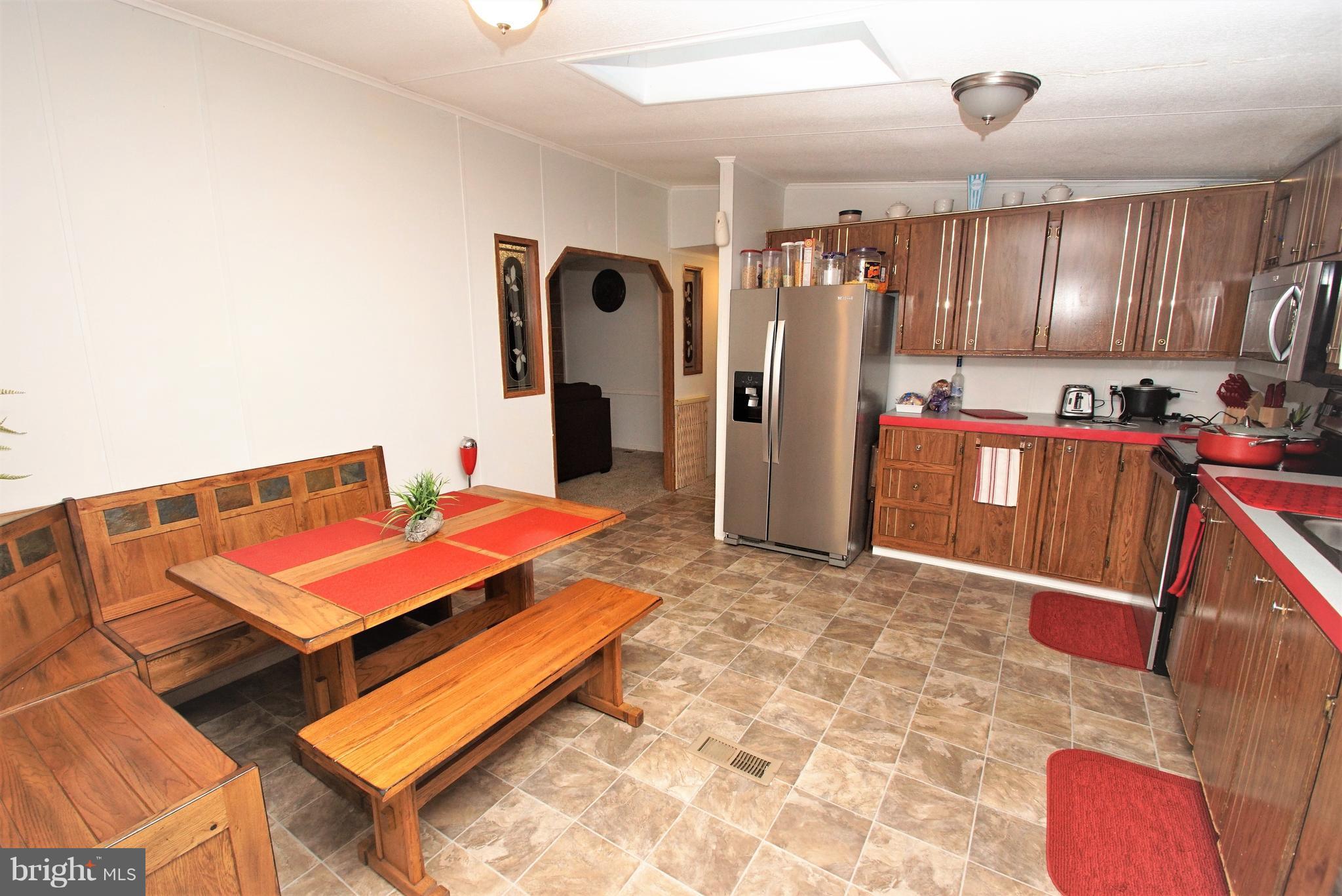 BUSH RIVER MANOR - Residential