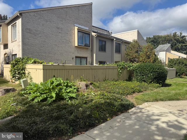 CLUBSIDE - Residential