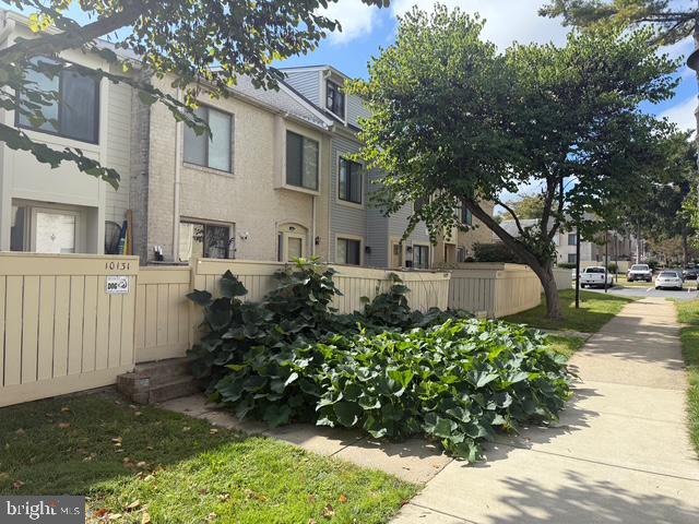 CLUBSIDE - Residential