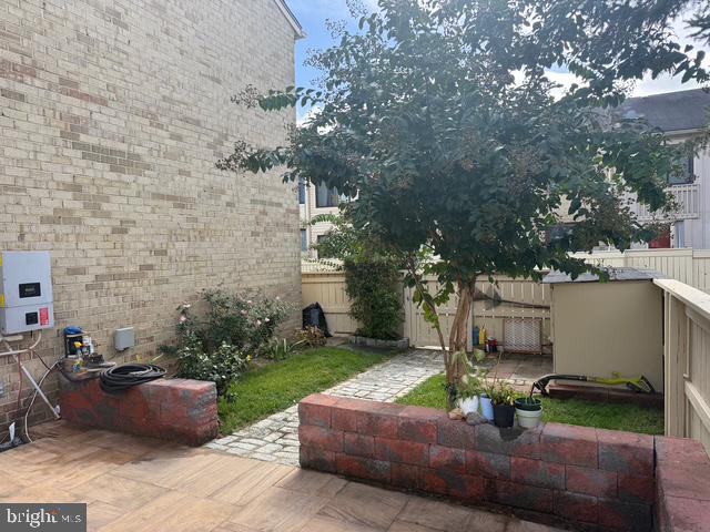 CLUBSIDE - Residential