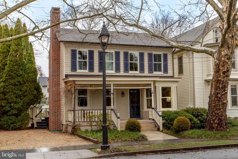 9 BRIDGE STREET STOCKTON NJ 08559