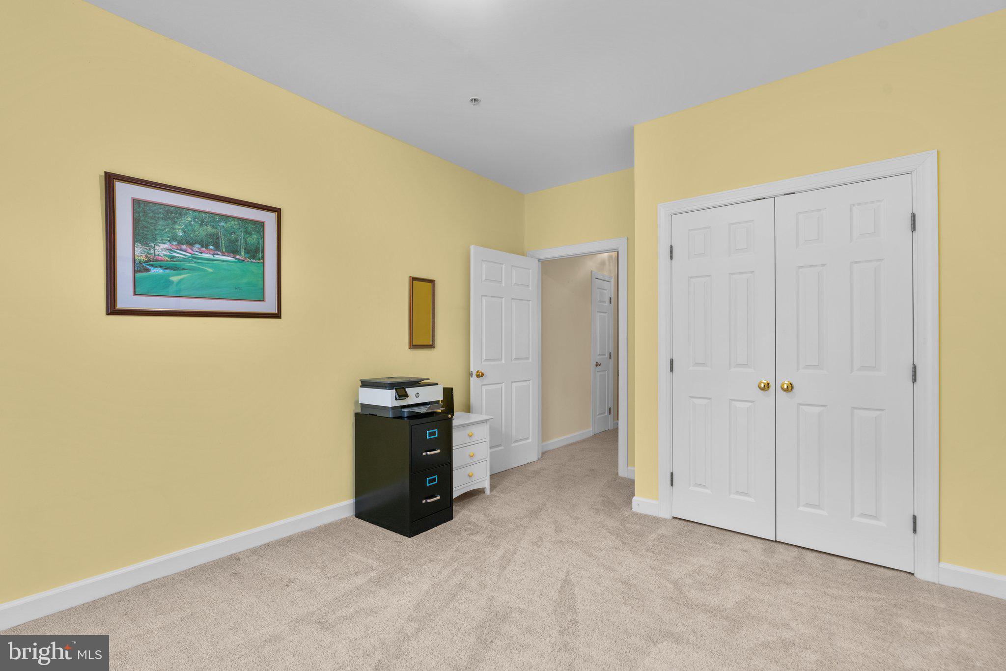 SOUTH RIVER COLONY - Residential