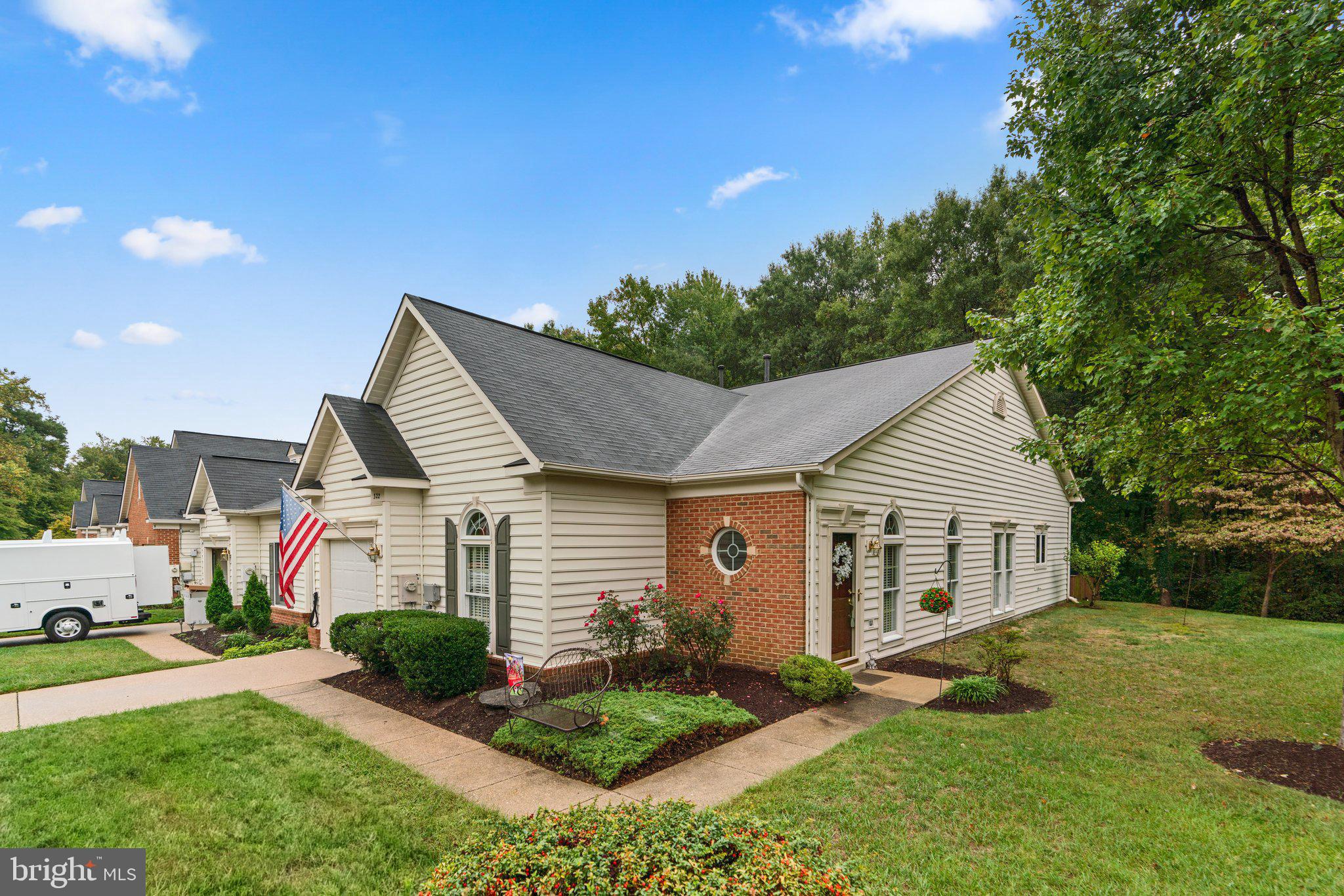 SOUTH RIVER COLONY - Residential