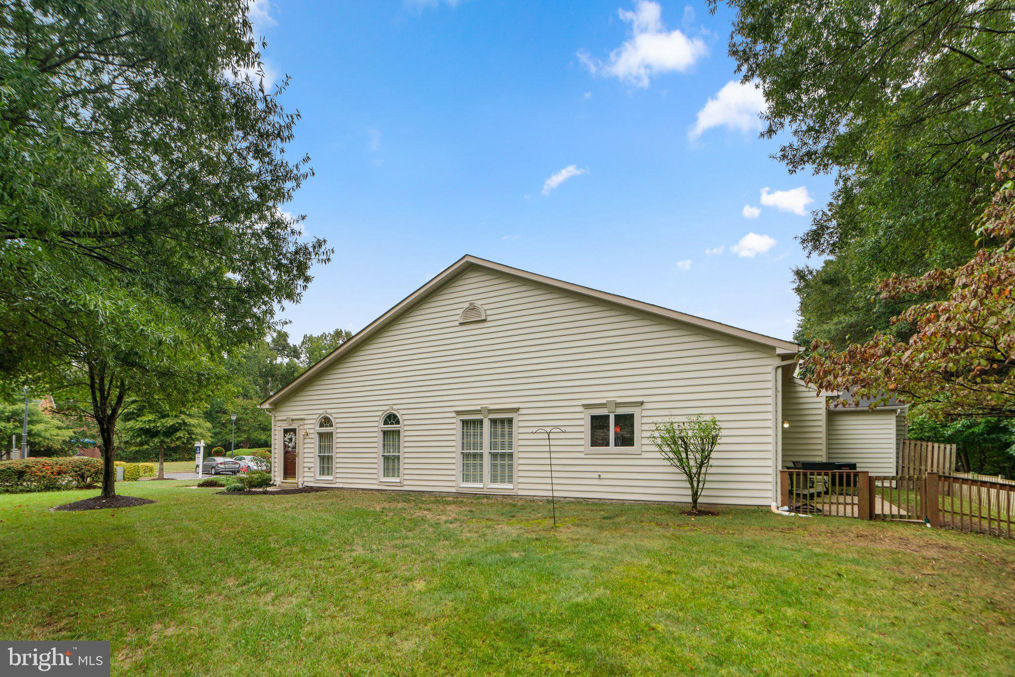 SOUTH RIVER COLONY - Residential