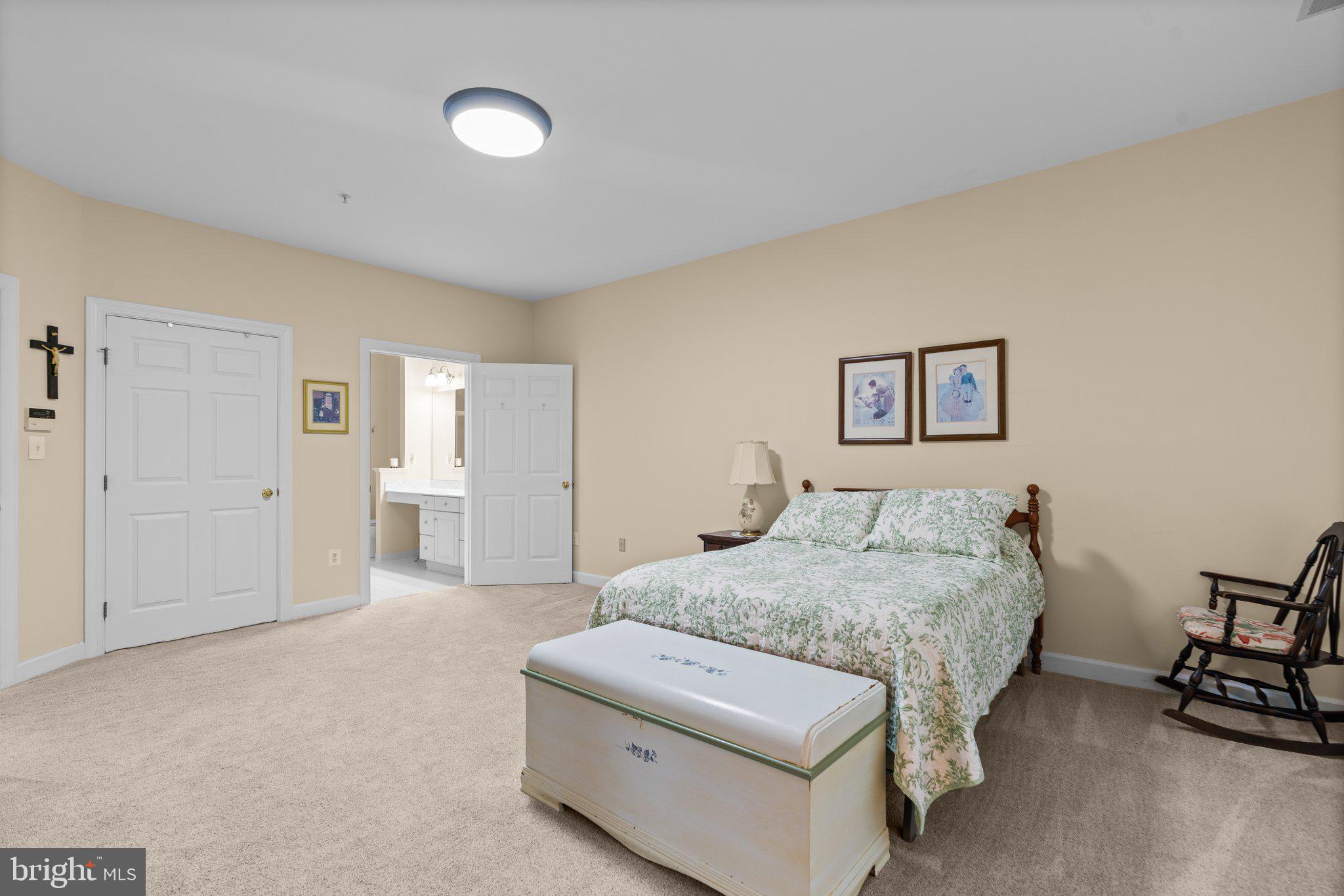 SOUTH RIVER COLONY - Residential