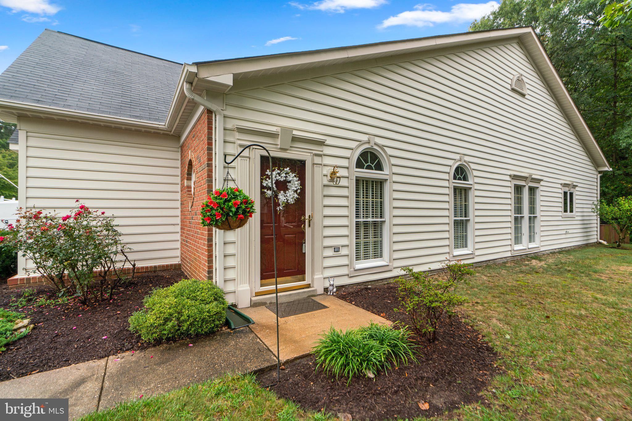 SOUTH RIVER COLONY - Residential