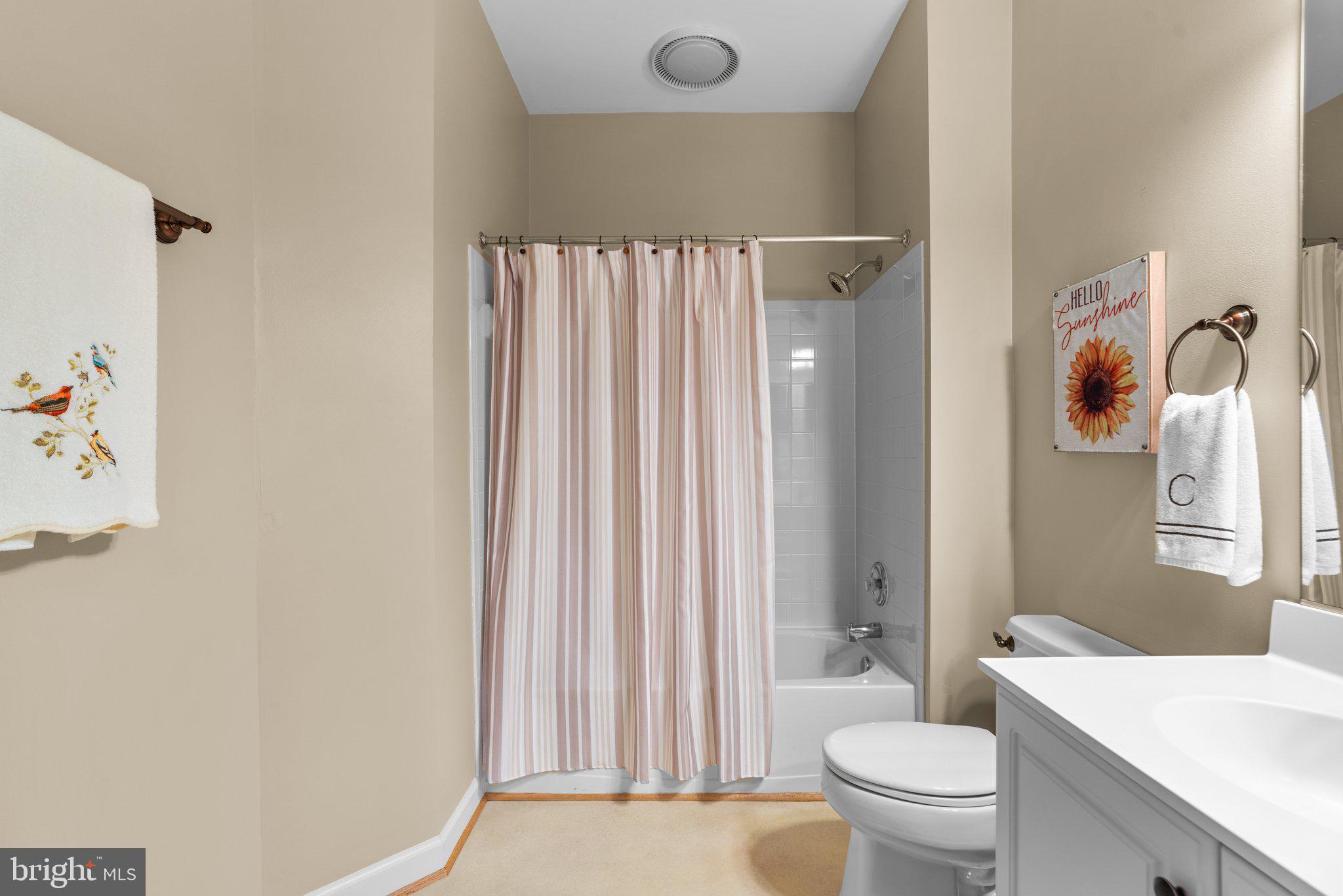 SOUTH RIVER COLONY - Residential