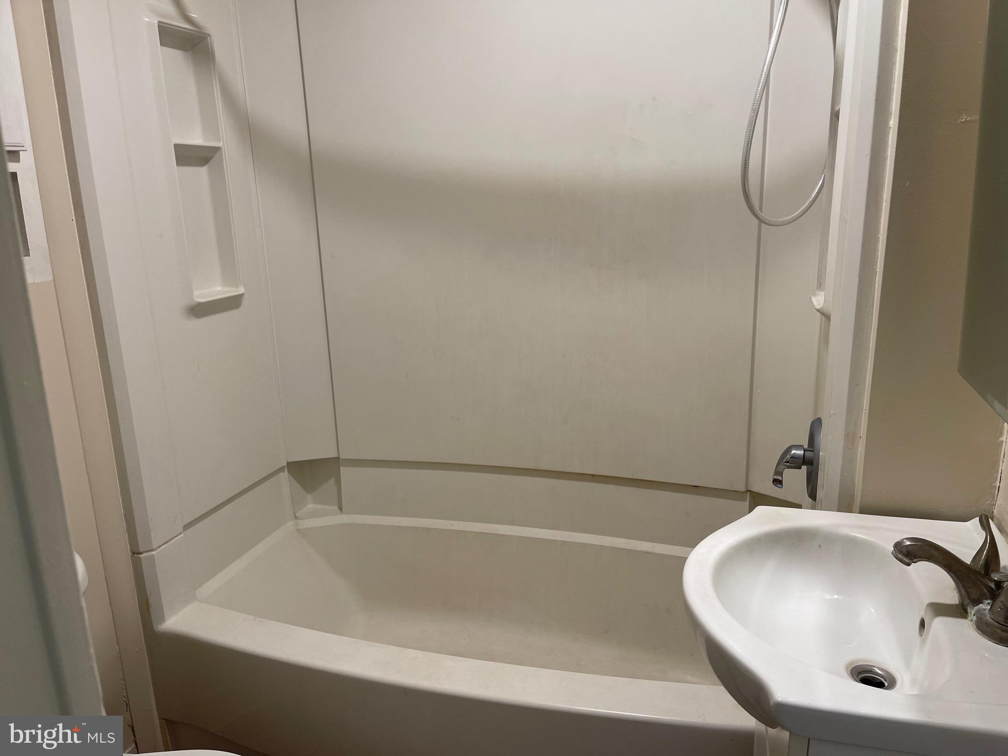 421 STRASBURG PIKE B