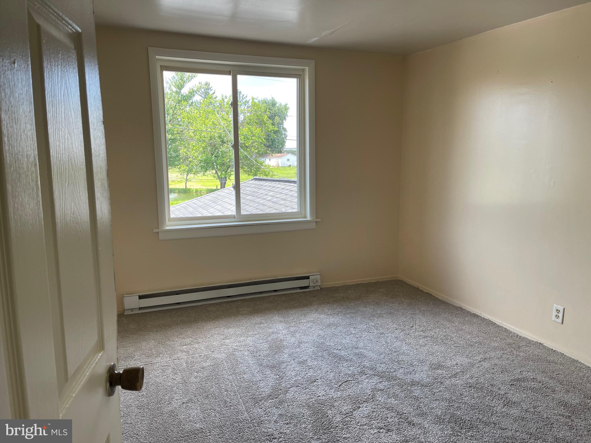 421 STRASBURG PIKE B