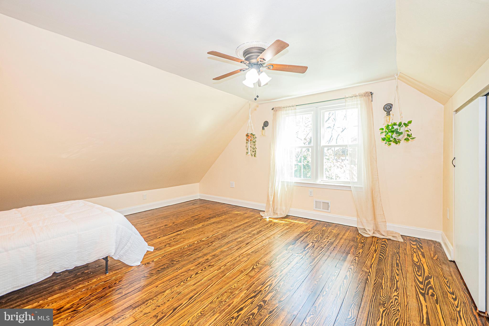 LINTHICUM HEIGHTS - Residential