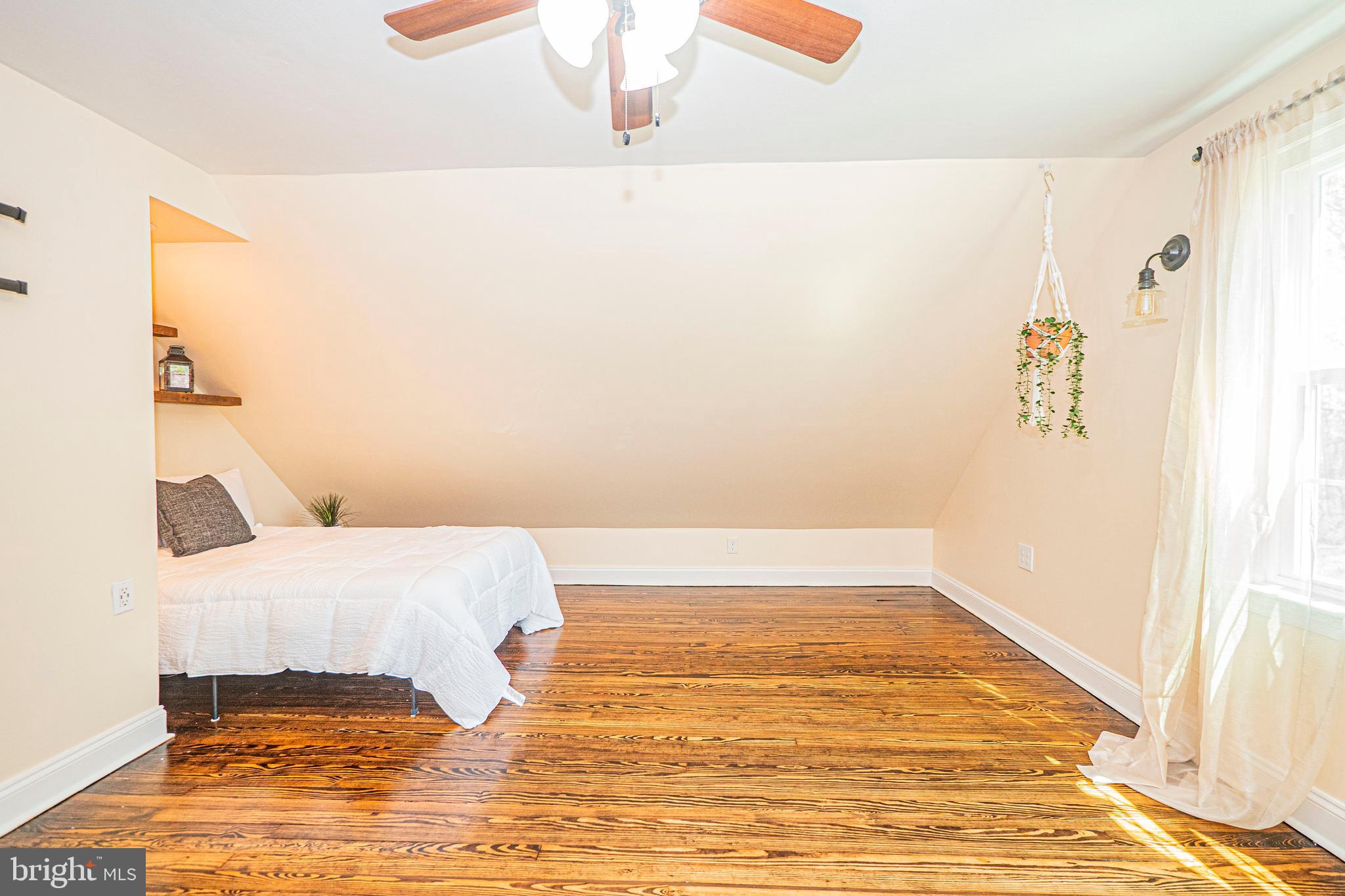 LINTHICUM HEIGHTS - Residential