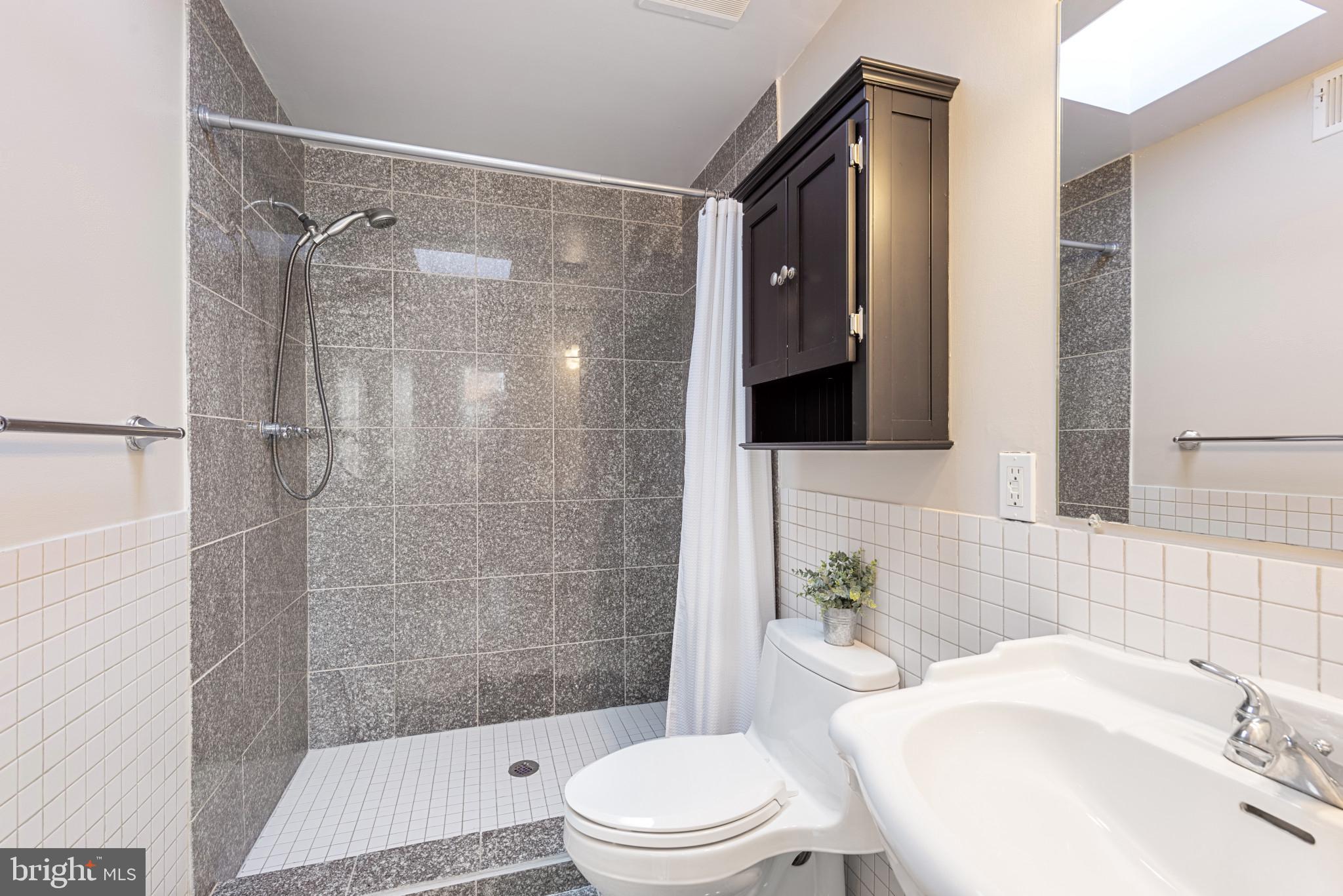 CANTON - Residential Lease