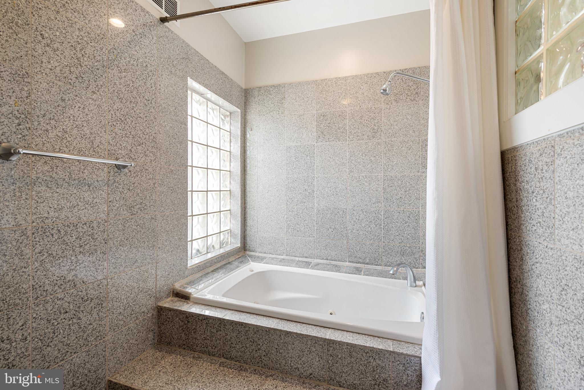 CANTON - Residential Lease