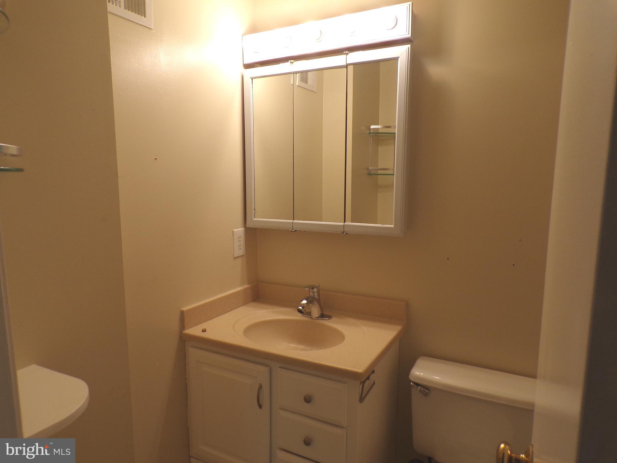 PEMBROOK VILLAGE - Residential Lease