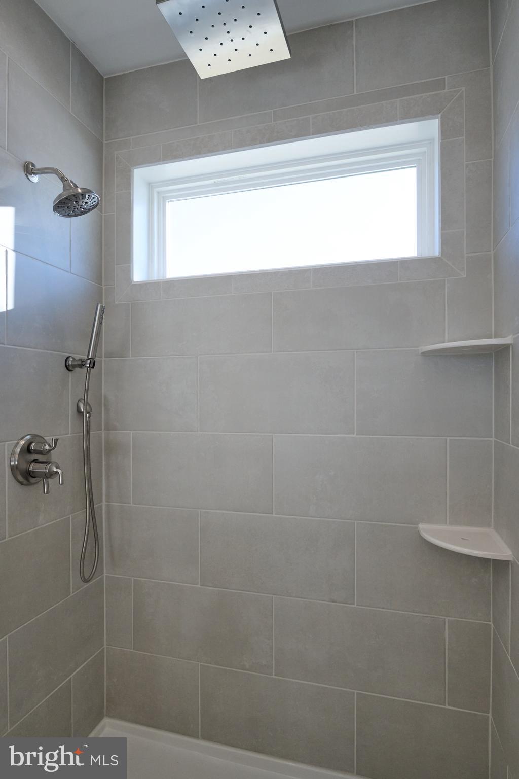 THE HORIZON AT BRUSH VALLEY - Residential