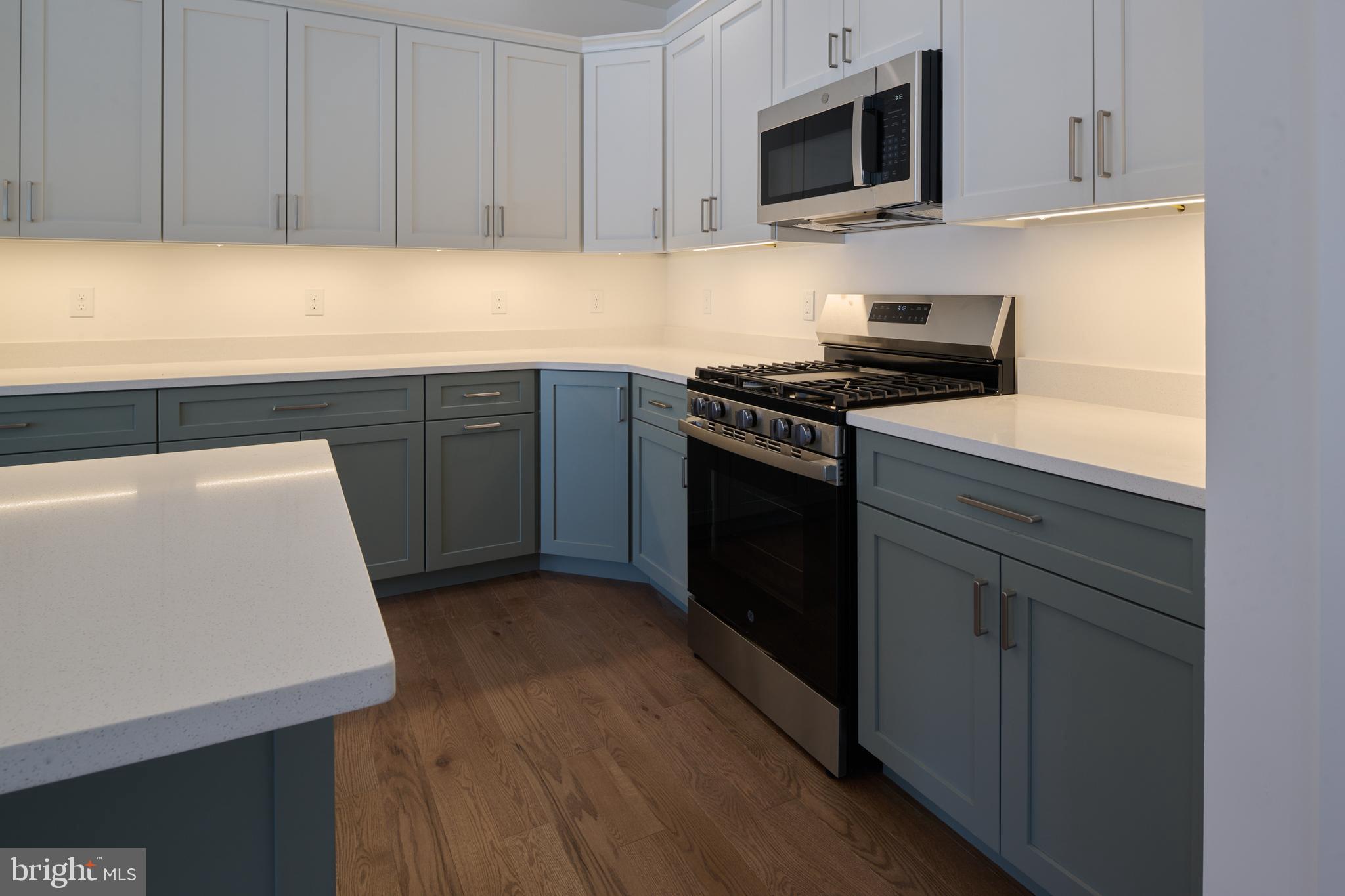 THE HORIZON AT BRUSH VALLEY - Residential