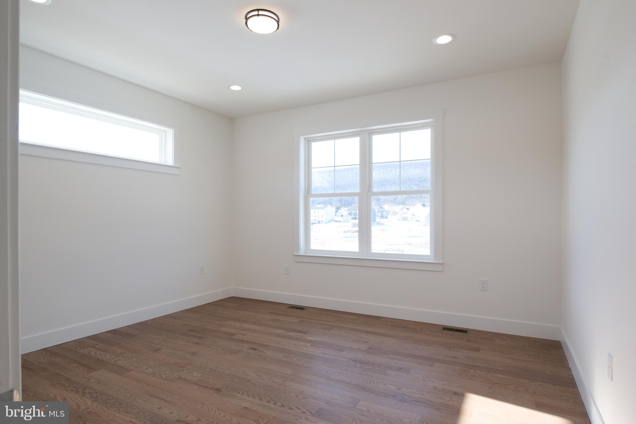 THE HORIZON AT BRUSH VALLEY - Residential