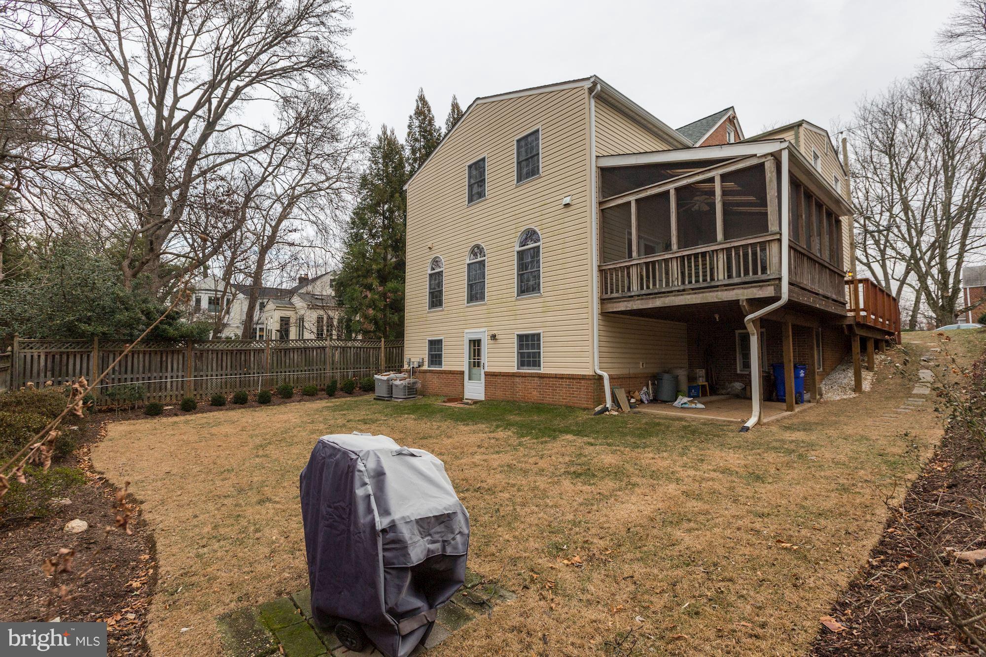 WOODMOOR - Residential