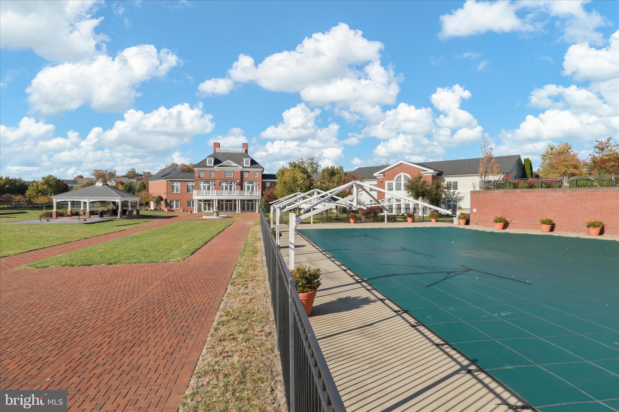 PORT POTOMAC - Residential