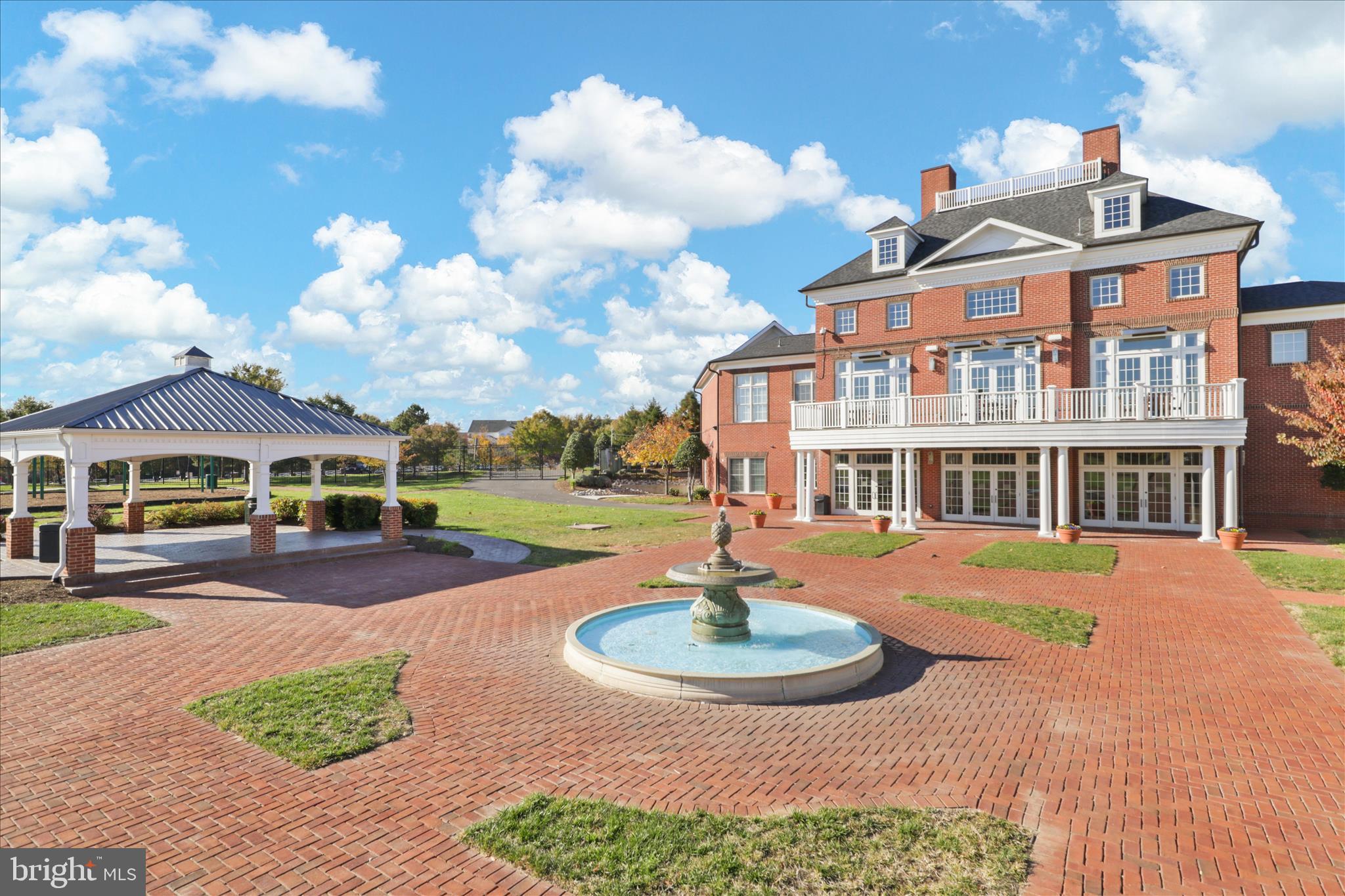 PORT POTOMAC - Residential