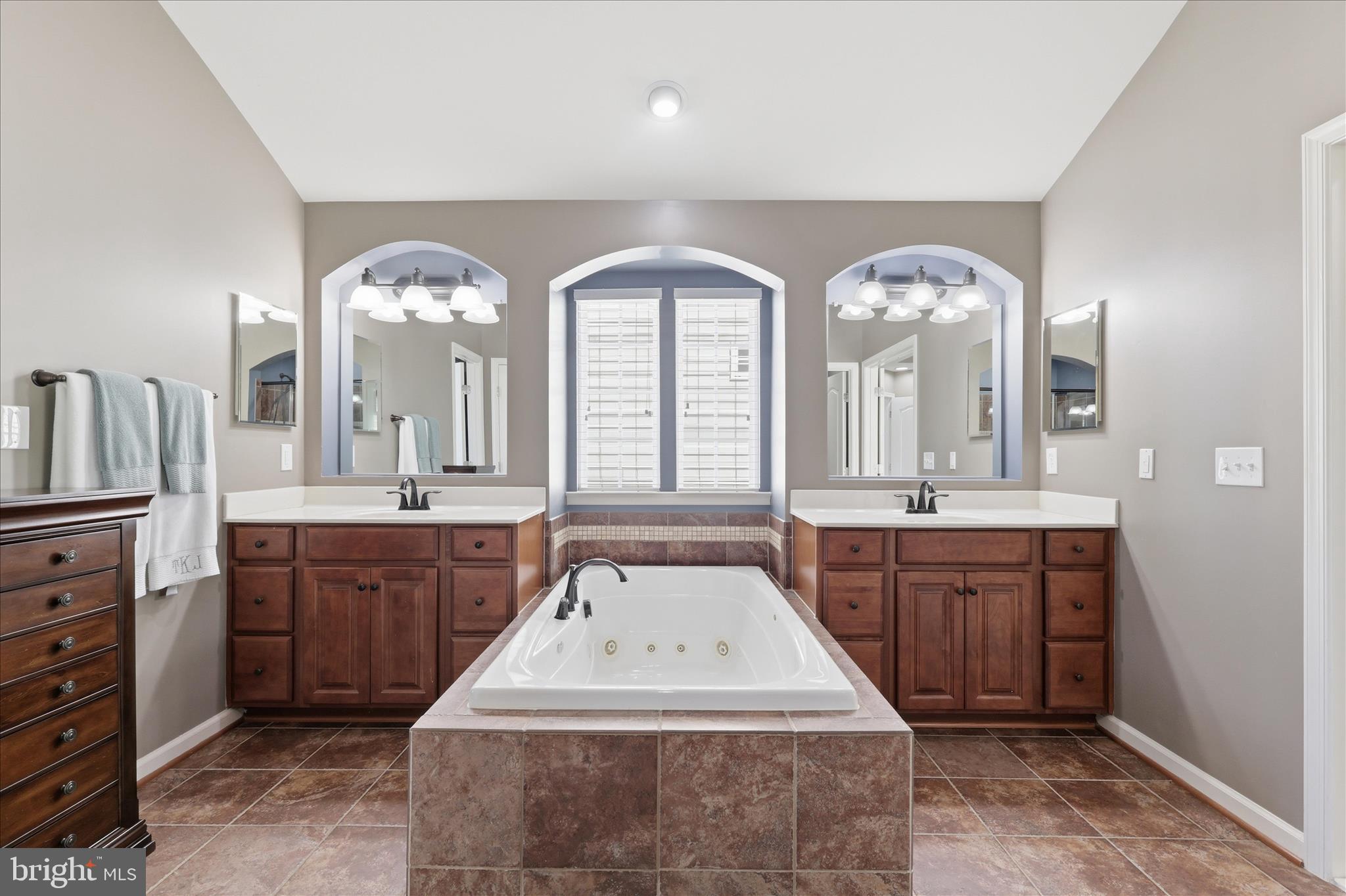 PORT POTOMAC - Residential