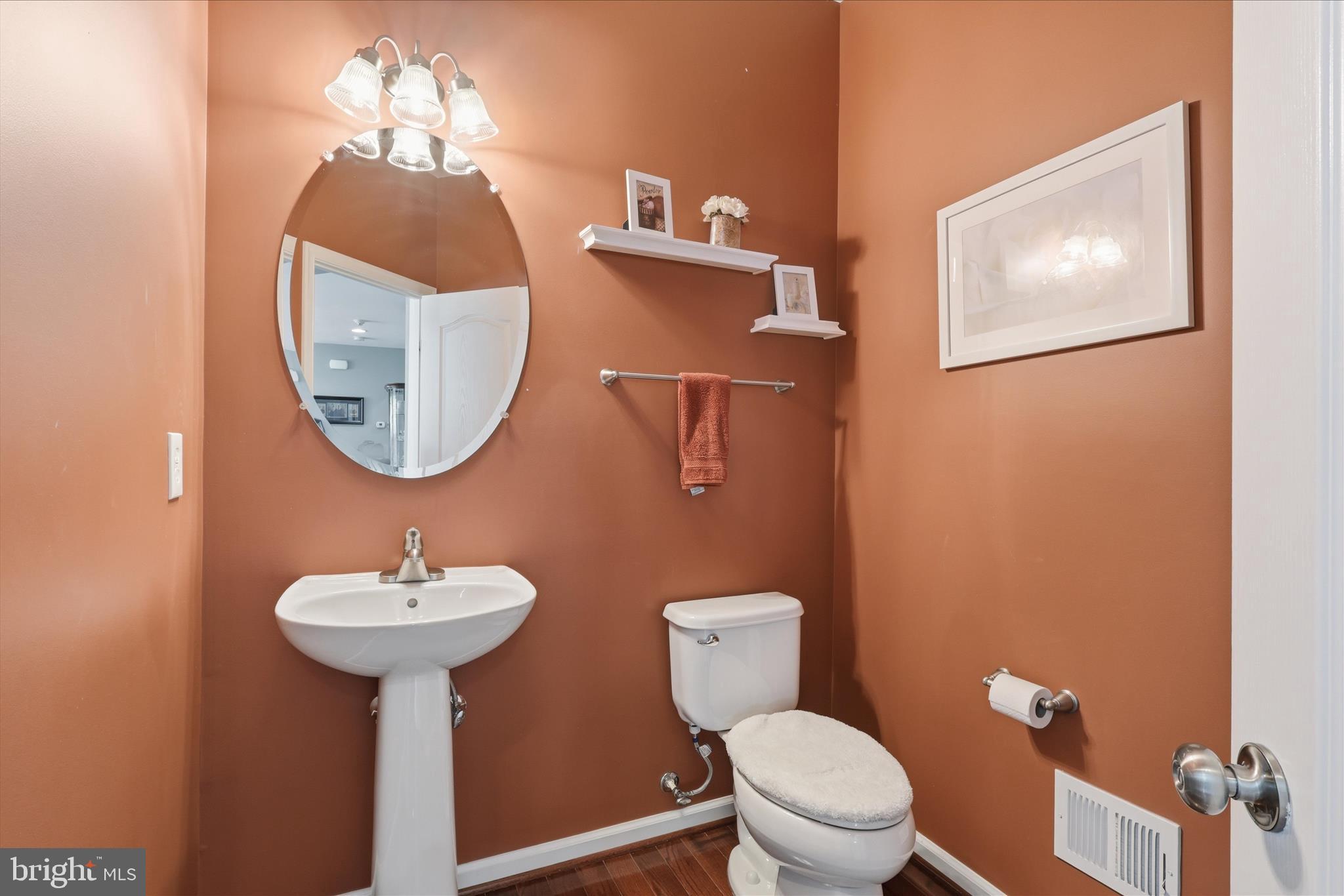 PORT POTOMAC - Residential