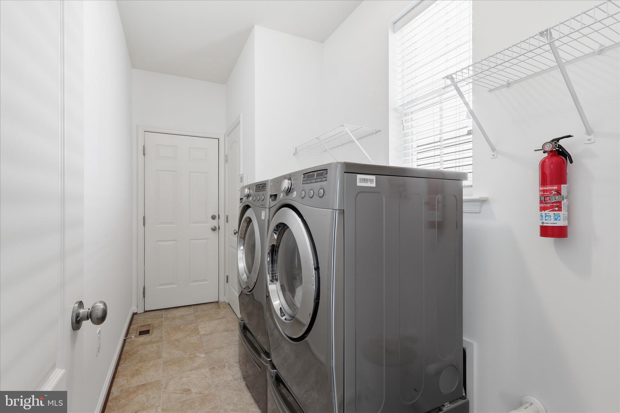 PORT POTOMAC - Residential