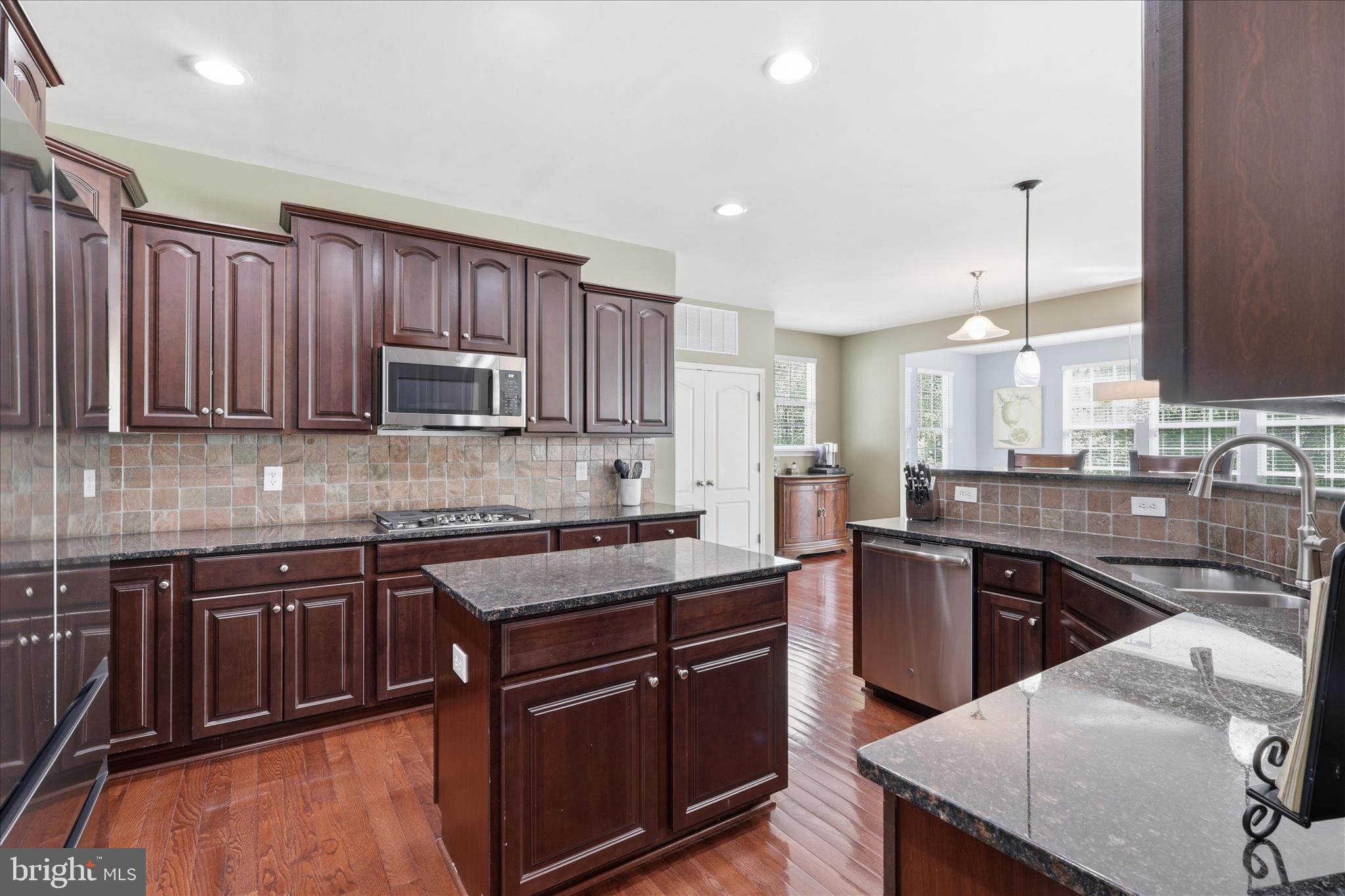 PORT POTOMAC - Residential