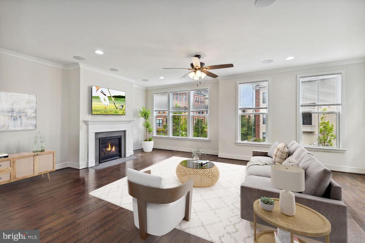 BRAMBLETON TOWN CENTER - Residential Lease