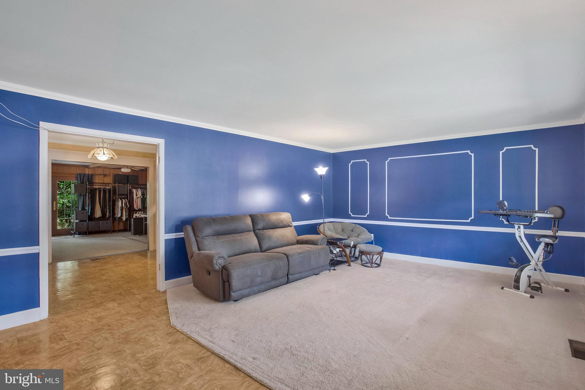 VICTORIA HEIGHTS - Residential