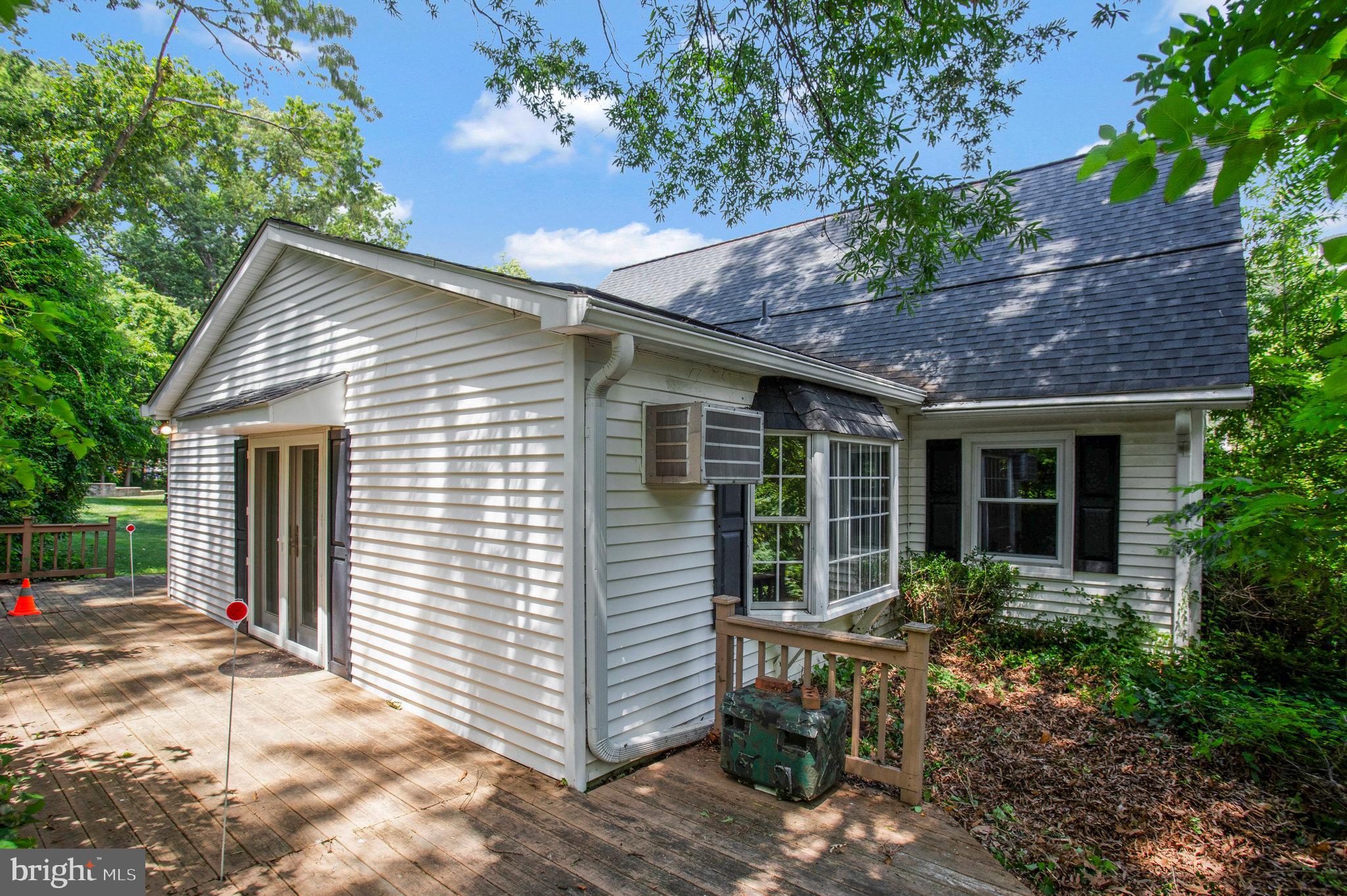 VICTORIA HEIGHTS - Residential