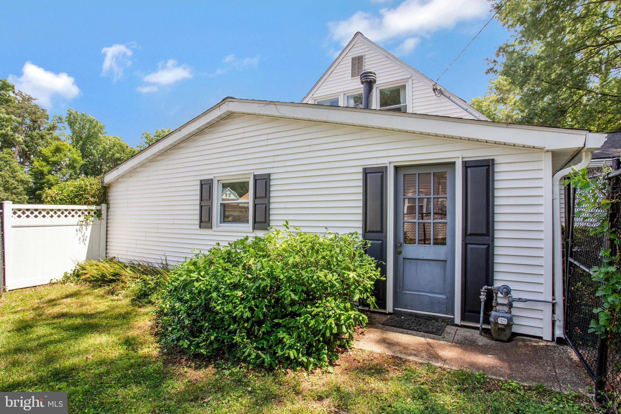 VICTORIA HEIGHTS - Residential