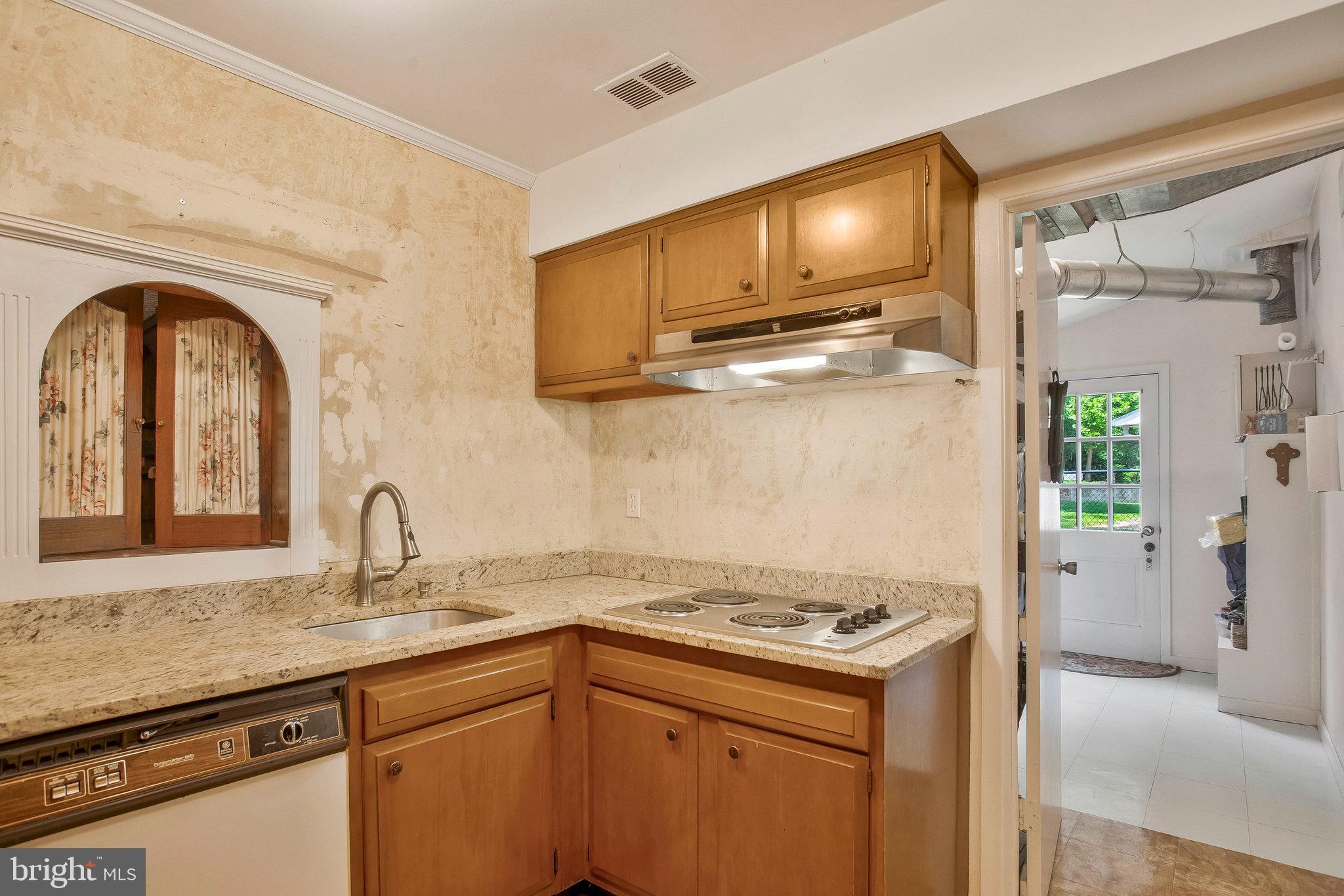 VICTORIA HEIGHTS - Residential