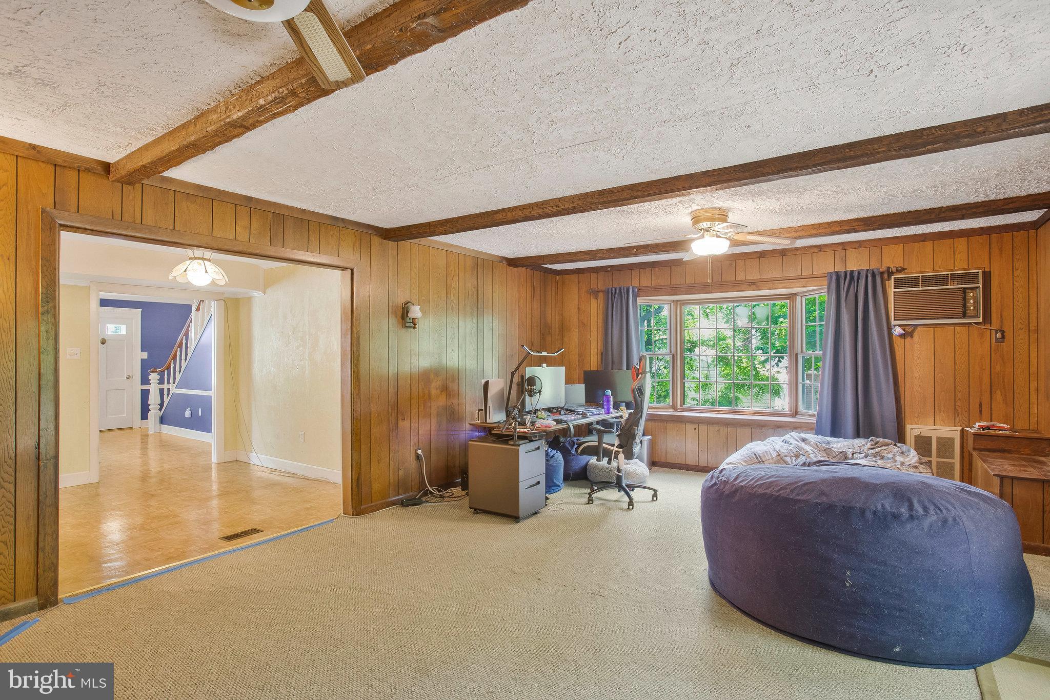 VICTORIA HEIGHTS - Residential