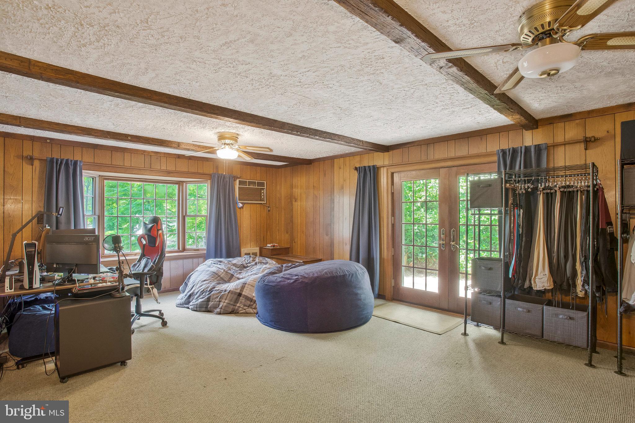 VICTORIA HEIGHTS - Residential