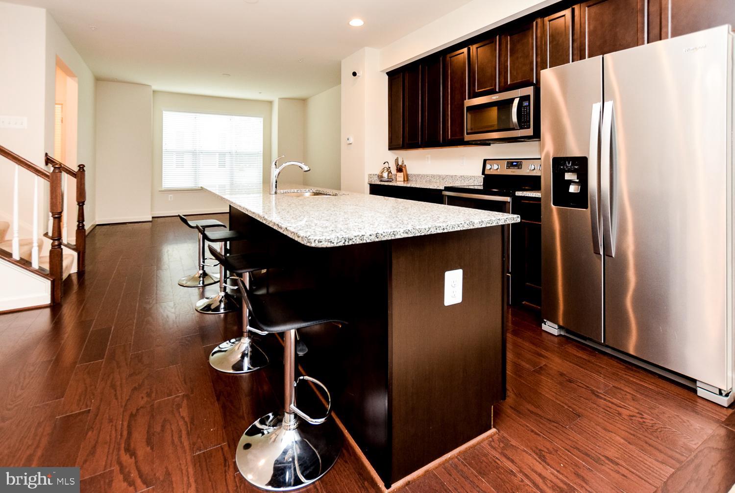 WOOD GLEN - Residential