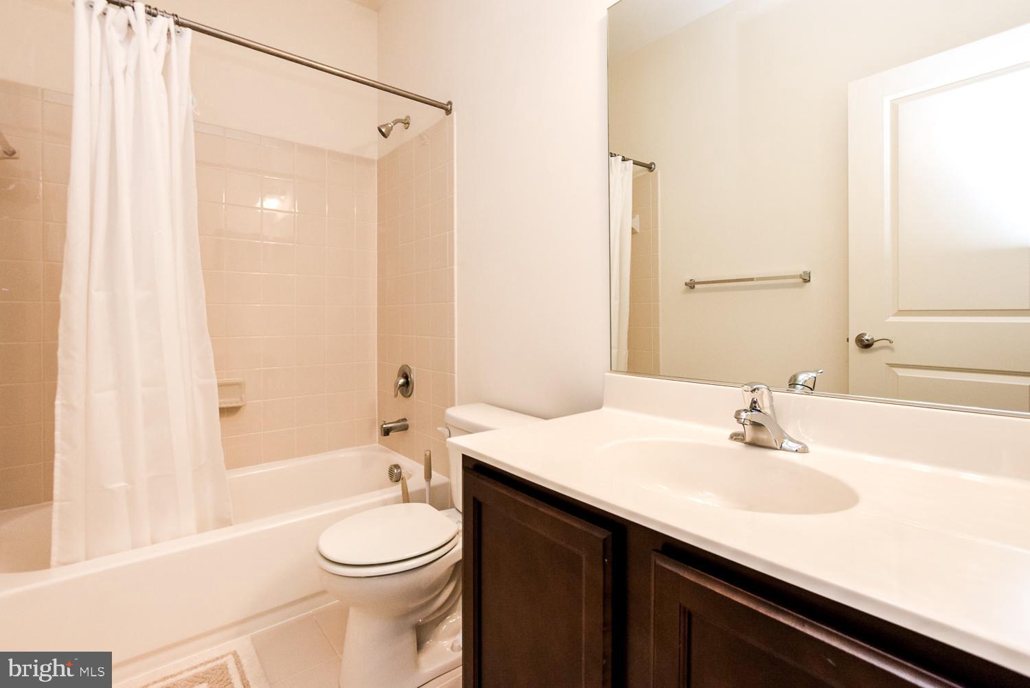 WOOD GLEN - Residential